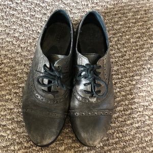 Born shoes
